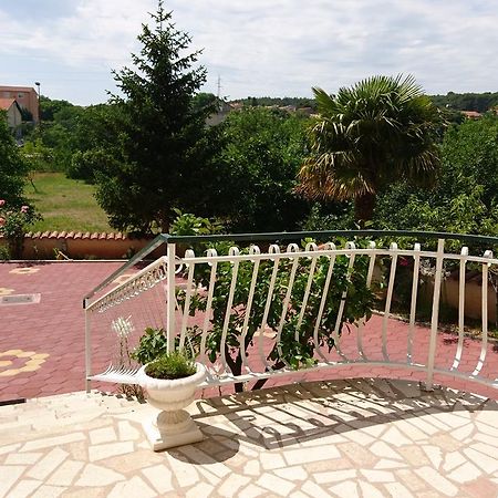 Apartamento Countryside Family Retreat Šibenik Exterior foto